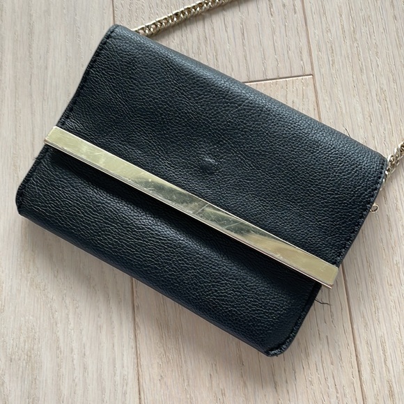 Small Wallet Chain - Picture 2 of 7